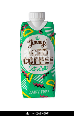 Carton de Jimmy's Café glacé Café au Lait d'avoine sans produits laitiers verre isolé sur fond blanc - faites avec l'avoine vegan friendly et sans lactose Banque D'Images