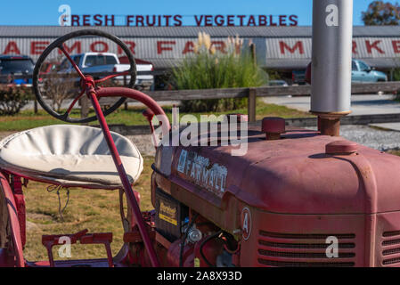 Fermes Jaemor marché routière est une destination populaire offrant des fruits et légumes frais pour les habitants et les voyageurs dans le nord-est de la Géorgie. (USA) Banque D'Images