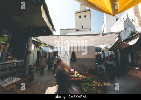 Bazar local dans les rues de Rabat - Maroc Banque D'Images