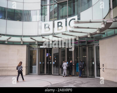 Londres, UK - circa 2019 SEPTEMBRE : BBC Broadcasting House siège de la British Broadcasting Corporation à Portland Place Banque D'Images