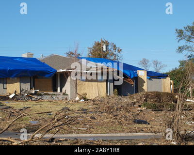 EF-3Tornado North Dallas région durement touchée, Preston Hollow, University Park, Highland Park, Preston,Royal Central Royal Expresswa Banque D'Images
