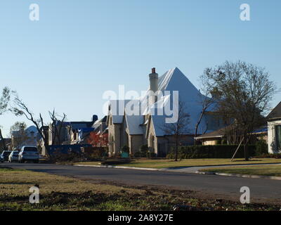 EF-3Tornado North Dallas région durement touchée, Preston Hollow, University Park, Highland Park, Preston,Royal Central Royal Expresswa Banque D'Images