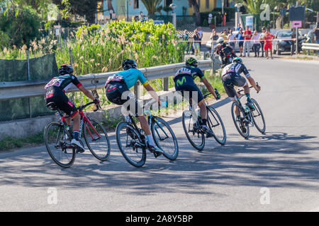 Giro d'Italia 2017, 8. Etappe, Ziel ist Peschici Banque D'Images