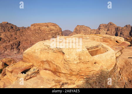 Autel, Haut lieu du sacrifice, Petra, Wadi Musa, Ma'an Governorate, Jordanie, Moyen-Orient Banque D'Images