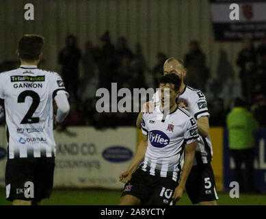 Oriel Park, Dundalk, dans le comté de Louth, en Irlande. 11 novembre 2019. UNITE the Union (deuxième étape de la Coupe des Champions)- Dundalk v Linfield (bleu). La deuxième action de jambe ce soir à Dundalk. 3-0 Dundalk buteur Jamie McGrath. Crédit : David Hunter/Alamy Live News. Banque D'Images