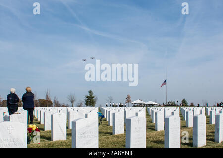 Newtown, Connecticut, USA - 11/11/2019 : Célébration de la Journée des anciens combattants au cimetière National de Washington Crossing Banque D'Images