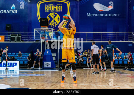 # 1 Alexey Shved de Khimki Moscow vu en action lors de l'Organisation des match de championnat entre VTB Khimki Moscow et Parme Perm.(score final ; Khimki Moscow 103-100 Parme) Perm Banque D'Images