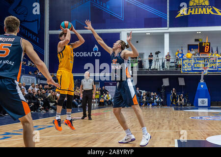 # 1 Alexey Shved de Khimki Moscow vu en action lors de l'Organisation des match de championnat entre VTB Khimki Moscow et Parme Perm.(score final ; Khimki Moscow 103-100 Parme) Perm Banque D'Images