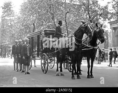 Corbillard aux funérailles du Contre-amiral Winfield Scott Schley ca. 1911 Banque D'Images