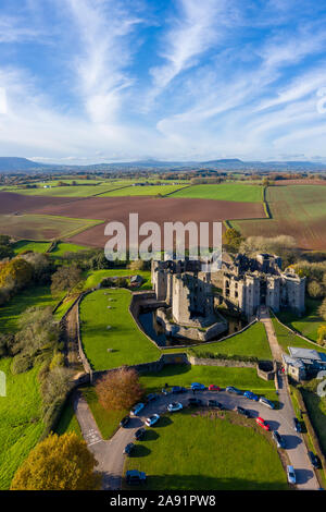 Château de Raglan, dans le sud du Pays de Galles Banque D'Images