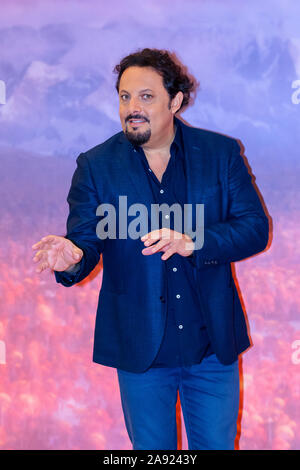 Roma, Italie. 12 Nov, 2019. Enrico Brignano participe au photocall du film "gelé 2 - Le secret d'Arendelle' réalisé par Jennifer Lee et Chris Buck, au St Regis Hotel Rome : Crédit Agence de presse du Pacifique/Alamy Live News Banque D'Images