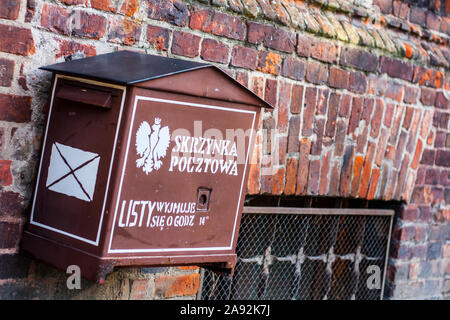 Maibox sur le mur de brique du bureau de poste polonais à Gdansk où affecter du personnel a défendu le bâtiment pour quelques 15 heures contre les allemands au 1er Banque D'Images