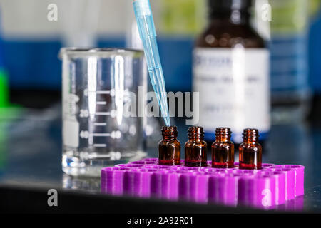 Tests de laboratoire de cannabis; Cave Junction, Oregon, États-Unis d'Amérique Banque D'Images