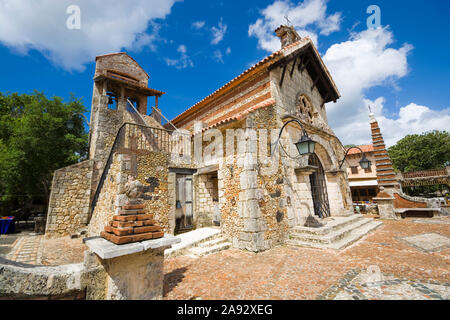 Dans l'église Saint-Stanislas ancien village Altos de Chavon, re-créé de style méditerranéen du xvie siècle village, La Romana, République Dominicaine Banque D'Images