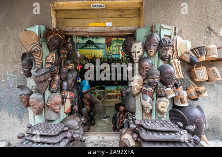 Boutique de souvenirs, Stone Town of Zanzibar; Zanzibar City, Unguja Island, Zanzibar, Tanzanie Banque D'Images