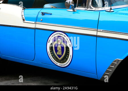 MOPH - Ordre Militaire de la Purple Heart badge sur le côté d'un véhicule Banque D'Images