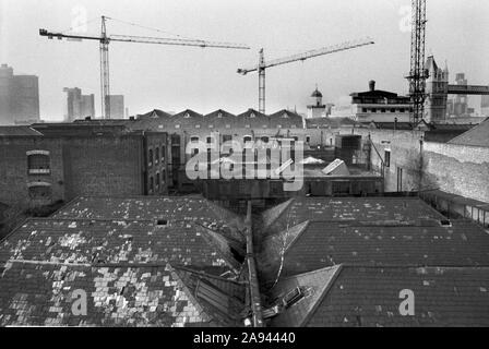 Butlers Wharf building la London Docklands Development 1980 UK. Entrepôts à l'abandon de Southwark, London Bridge, au sud-est de Londres. 1987 HOMER SYKES Banque D'Images