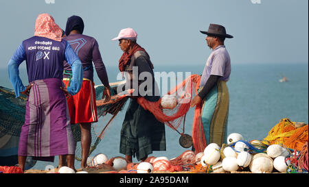 Les pêcheurs, Plage, Negombo, Sri Lanka, Province de l'Ouest Banque D'Images