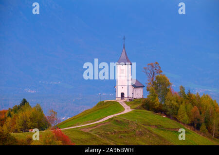 Église catholique de Saint Primoz et Felician en Slovénie près de Jamnik Banque D'Images