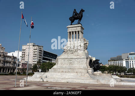 Monument équestre du général Maximo Gomez, héros de la guerre de dix ans (1868-1878) à l'encontre de l'Espagne pour l'indépendance de Cuba. Le monument est énorme. Banque D'Images