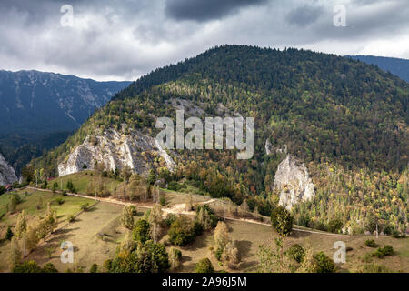 Le parc national de Piatra Craiului dans les Carpates de Transylvanie Banque D'Images