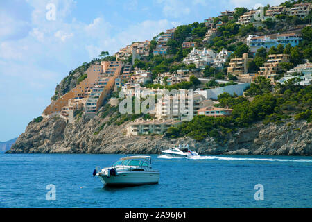 Bateaux dans le port de Port d''Andtratx, Andratx, Mallorca, Baleares, Espagne Banque D'Images