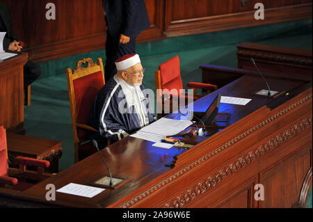 Tunis, Tunis. 13 Nov, 2019. Abdelfettah Mourou, président de l'ARP au cours de la plénière inaugurale de la nouvelle législature .Les députés menée ce mercredi, 13 novembre, lors de la plénière d'ouverture de la nouvelle législature, la prestation de serment collectif, tel que prévu à l'article 08 du Règlement de l'ARP. Les délégués ont repris le serment derrière, Rached Ghannouchi, sous les cris de l'Abir Moussi qui ont exigé un point d'ordre, et qui n'ont pas prêter un serment.L'assermentation a eu lieu, après quoi les députés chanté l'hymne national. Banque D'Images