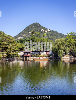 Un matin calme à Gyeongbokgung Palace, Séoul, Corée Banque D'Images