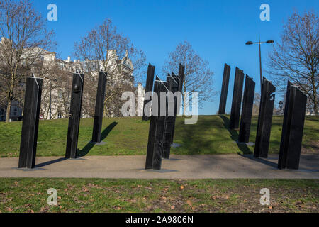 Une vue de la Nouvelle-Zélande War Memorial à Hyde Park Corner à Londres, au Royaume-Uni. Il est dédié à la guerre morts de la Nouvelle-Zélande dans la première et deuxième Worl Banque D'Images