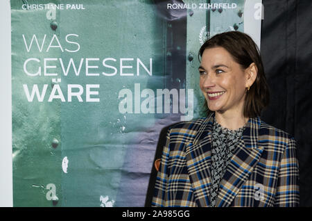 Berlin, Allemagne. 13 Nov, 2019. Christiane Paul, actrice, s'agit de la première du film de Berlin "il était directeur' par Florian Koerner von Gustorf. Credit : Christophe Gateau/dpa/Alamy Live News Banque D'Images