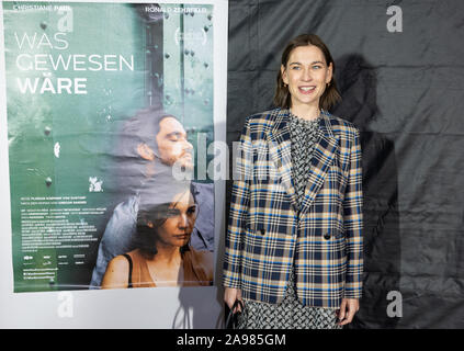 Berlin, Allemagne. 13 Nov, 2019. Christiane Paul, actrice, s'agit de la première du film de Berlin "il était directeur' par Florian Koerner von Gustorf. Credit : Christophe Gateau/dpa/Alamy Live News Banque D'Images