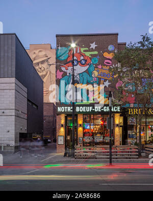 Détail d'Antoine Tava et Leonard Cohen à la tombée de la murale, boulevard De Maisonneuve, le centre-ville de Montréal, Québec, Canada Banque D'Images