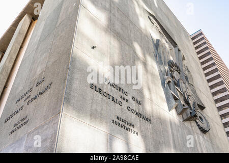 Août 21, 2019 San Francisco / CA / USA - PG&E ( Pacific Gas and Electric Company) Poste de Mission dans le centre-ville de San Francisco. Banque D'Images