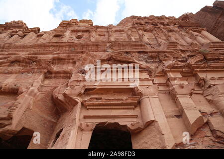 Palace tombe (Qabr Al Qasr), des tombes royales, vue du Trésor Trail, Petra, Wadi Musa, le Gouvernorat de Ma'an, Jordanie, Moyen-Orient Banque D'Images