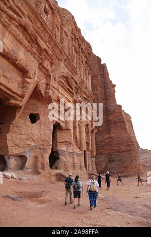 Palace tombe (Qabr Al Qasr), des tombes royales, vue du Trésor Trail, Petra, Wadi Musa, le Gouvernorat de Ma'an, Jordanie, Moyen-Orient Banque D'Images