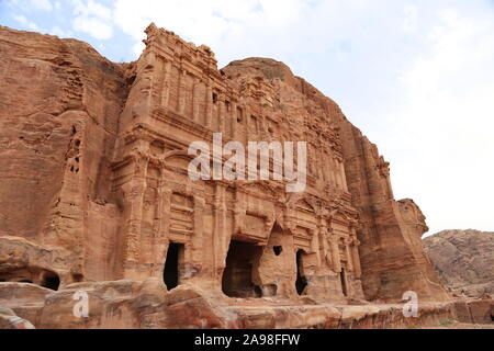 Palace tombe (Qabr Al Qasr), des tombes royales, vue du Trésor Trail, Petra, Wadi Musa, le Gouvernorat de Ma'an, Jordanie, Moyen-Orient Banque D'Images