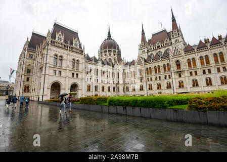 Le Parlement de Hongrie Banque D'Images