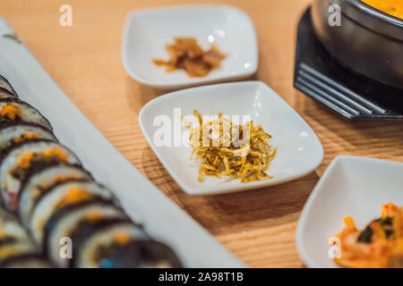 Nouilles ramen et repas gimbap coréen national food Banque D'Images