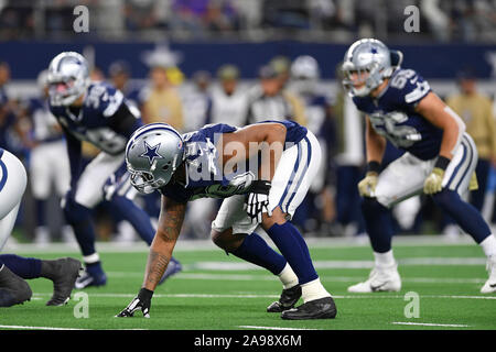 Arlington, Texas, USA. 10 Nov, 2019. Dallas Cowboys défensive fin Michael Bennett (79) au cours de la première moitié d'un jeu de football américain NFL entre les Minnesota Vikings et les Dallas Cowboys à AT&T Stadium à Arlington, au Texas. Shane Roper/Cal Sport Media/Alamy Live News Banque D'Images