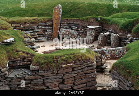 MAISON PRÉHISTORIQUE SKARA BRAE. 5000 ans ancien village montrant la disposition de la maison . Continent, ÎLE, Orkney, îles. Ecosse. ROYAUME-UNI Banque D'Images