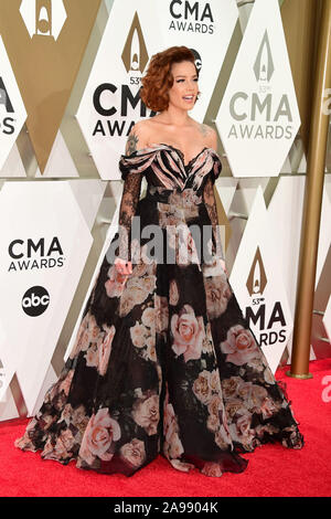 14 novembre 2035, Nashville, TN, USA : 13 novembre 2019 - Nashville, Tennessee - Halsey. 53e Annual CMA Awards, la plus grande soirée de musique country, qui s'est tenue au Music City Center. Crédit photo : Laura Farr/AdMedia Banque D'Images