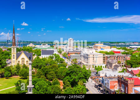 Charleston, Caroline du Sud, USA skyline sur Marion Square dans l'après-midi. Banque D'Images