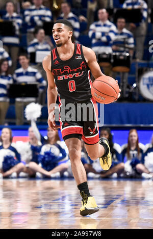 Nov 13, 2019 : Eastern Washington Eagles guard Tyler Kidd (0) amène le ballon sur cour pendant un match de saison régulière où l'Eastern Washington Eagles ont visité le Saint Louis Billikens. Tenue à Chaifetz Arena à Saint Louis, MO Richard Ulreich/CSM Banque D'Images