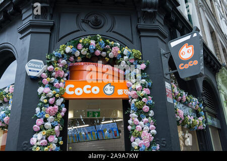 CoCo thé frais et jus, Great Russell Street, London, Londres, WC1. UK Banque D'Images