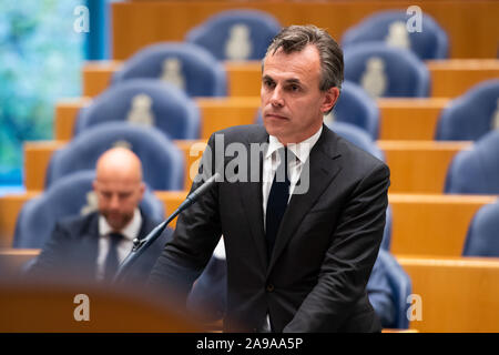 Den Haag, Pays-Bas. 14Th Nov, 2019. DEN HAAG, 14-11-2019, le débat sur l'stikstofcrisis aux Pays-Bas. Membre du parlement VVD Mark Harbers : Crédit Photos Pro/Alamy Live News Banque D'Images