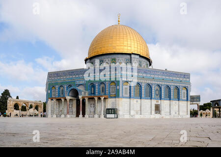 Le sacré, l'or en tête Dôme du Rocher à Jérusalem, Israël Banque D'Images