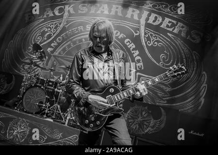 Londres, Angleterre : Black Star Riders effectuer à l'O2 Shepherds Bush Empire comprend : Scott Gorham Où : London, Royaume-Uni Quand : 12 Oct 2019 Crédit : Neil Lupin/WENN Banque D'Images