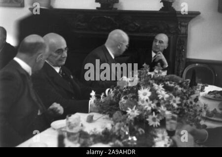 Une réunion à l'Harnack-Haus à Berlin-Dahlem, Allemagne 1930. Banque D'Images