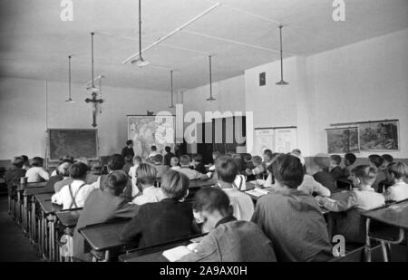 Après la guerre, il n'y a pas d'idéologie de l'éducation encore une fois, l'Allemagne des années 40. Banque D'Images