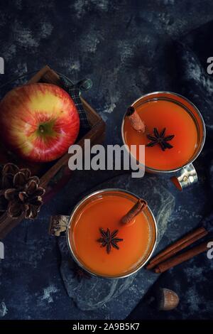 Cidre fait maison / verre Thanksgiving Automne Banque D'Images